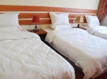 Penglai Yi Jia Express Hotel 外观 照片